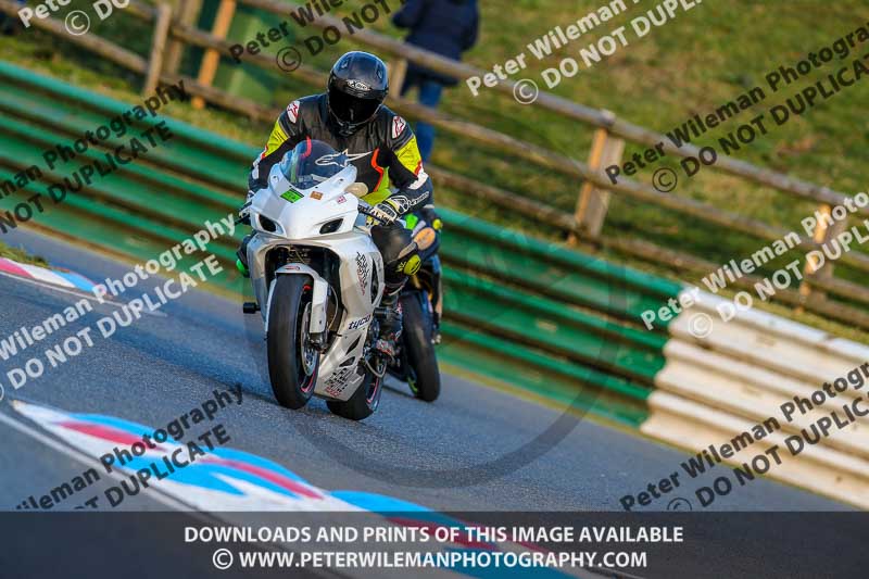 PJM Wedding Photography;enduro digital images;event digital images;eventdigitalimages;mallory park;mallory park photographs;mallory park trackday;mallory park trackday photographs;no limits trackdays;peter wileman photography;racing digital images;trackday digital images;trackday photos